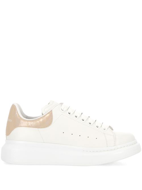 Sneakers oversize da donna. Alexander McQueen | 718233WIEEL9863